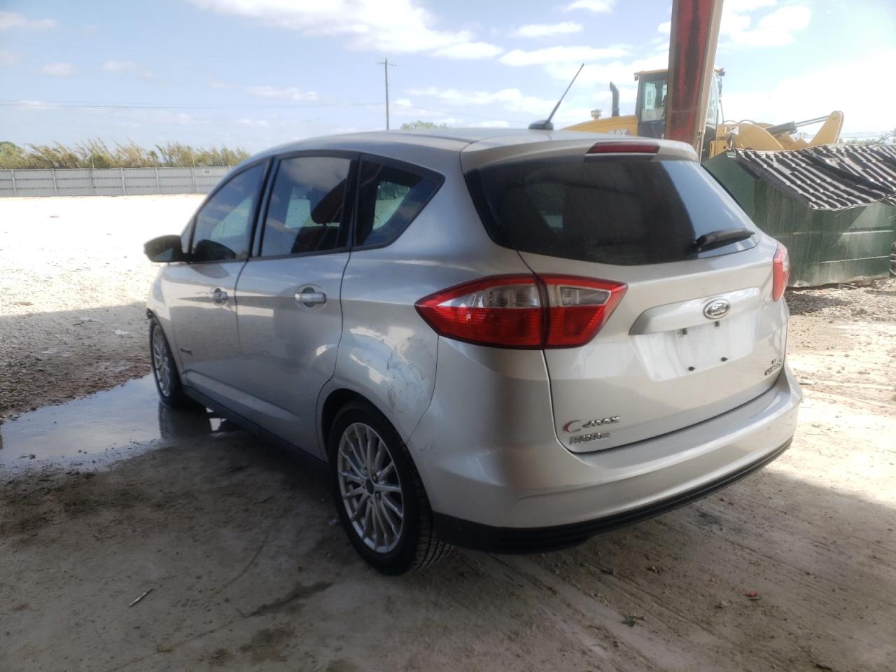 Photo 3 from auction – 2016 FORD C-MAX SE with VIN 1FADP5AU5GL117034