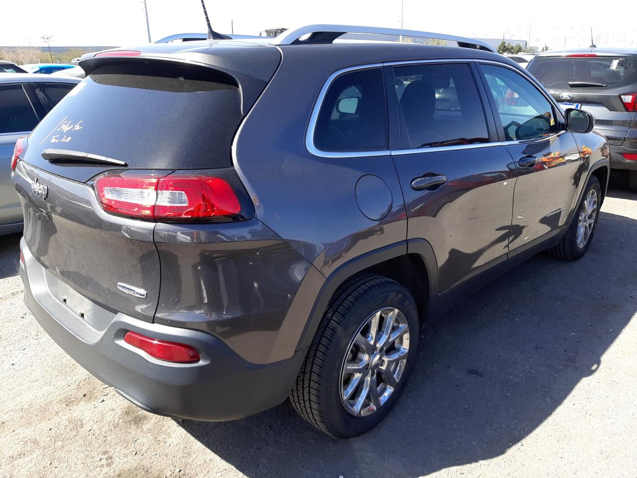 Photo 4 from auction – 2018 JEEP CHEROKEE L with VIN 1C4PJLLB5JD584643