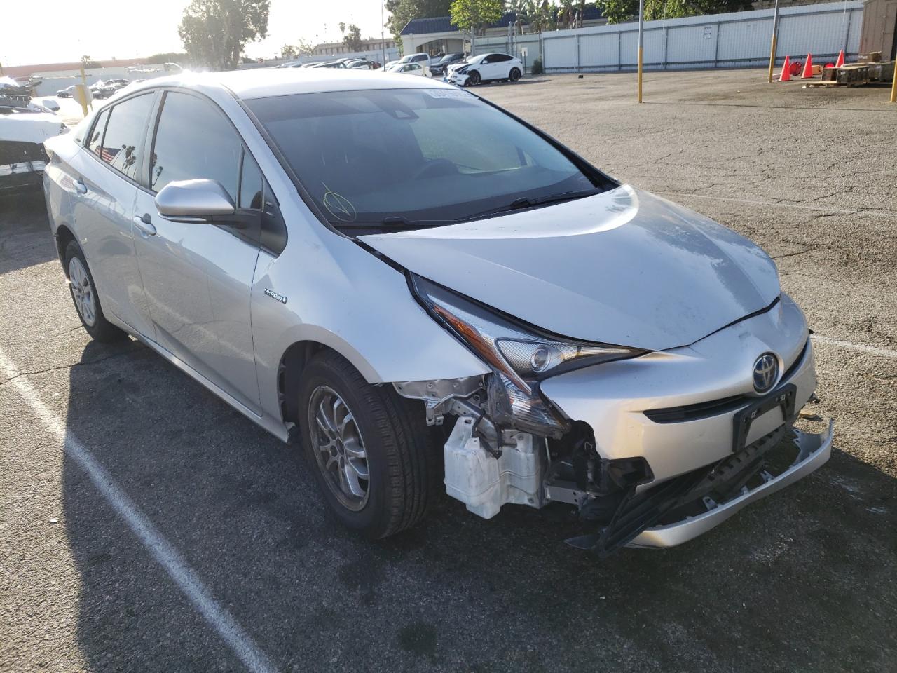 TOYOTA PRIUS 2017 with VIN JTDKBRFU4H3038486 - Photo from auction