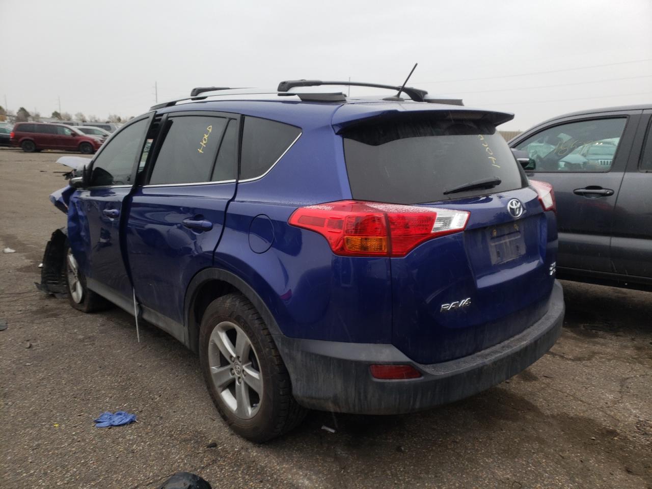 Photo 3 from auction – 2015 TOYOTA RAV4 XLE with VIN 2T3RFREV1FW257560