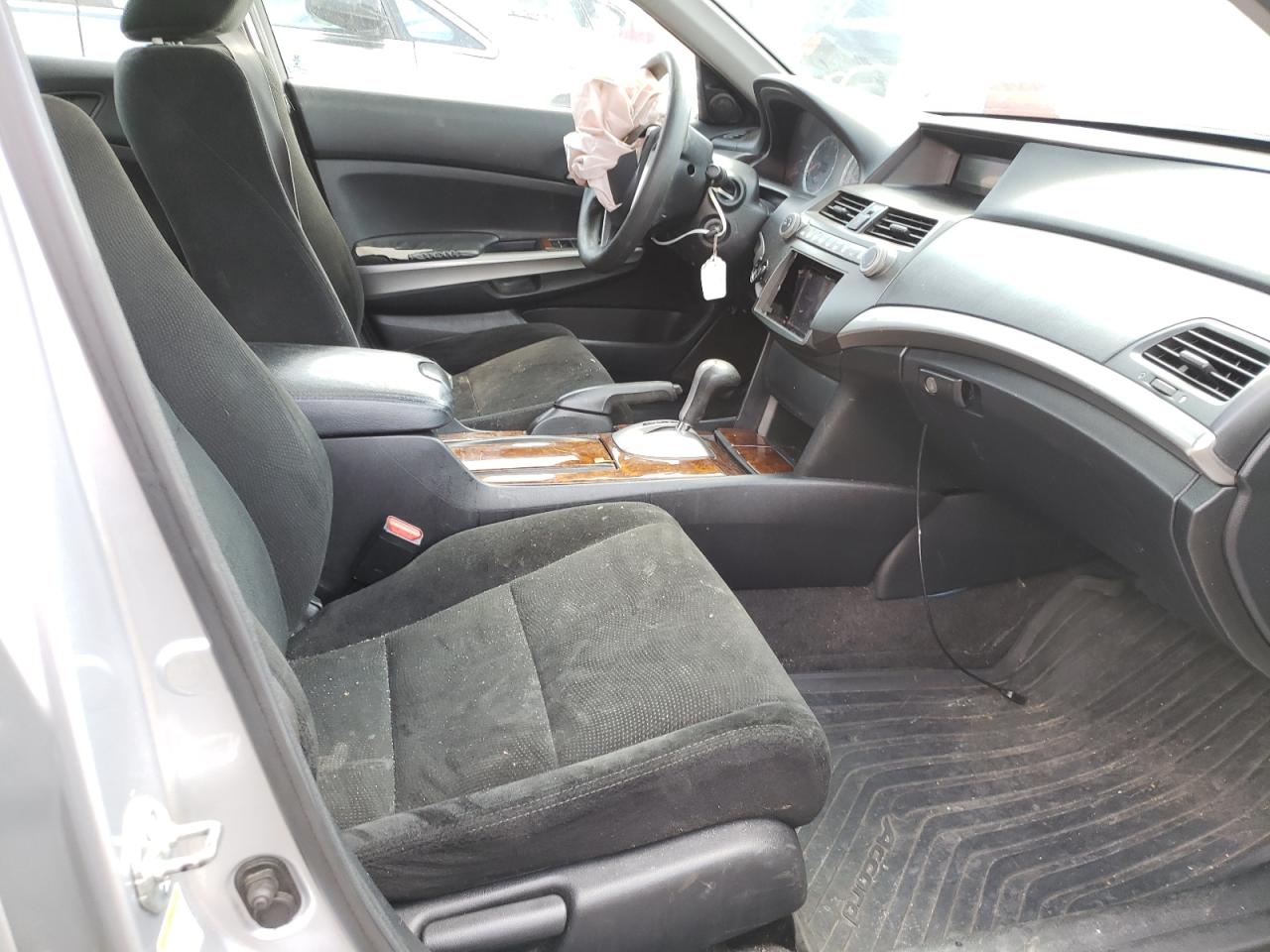 Photo 5 from auction – 2010 HONDA ACCORD EX with VIN 1HGCP2F71AA187500