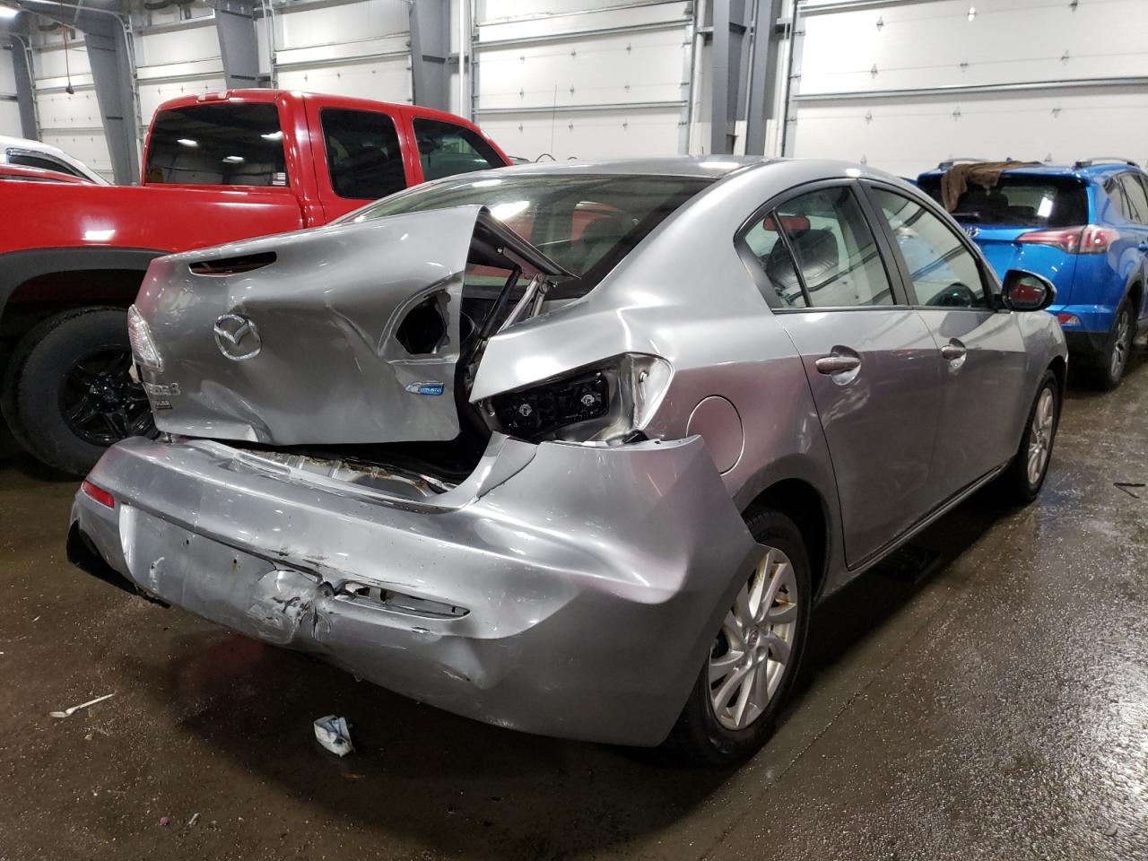 Фото 4 с аукциона – 2012 MAZDA 3 I с VIN JM1BL1W71C1569979