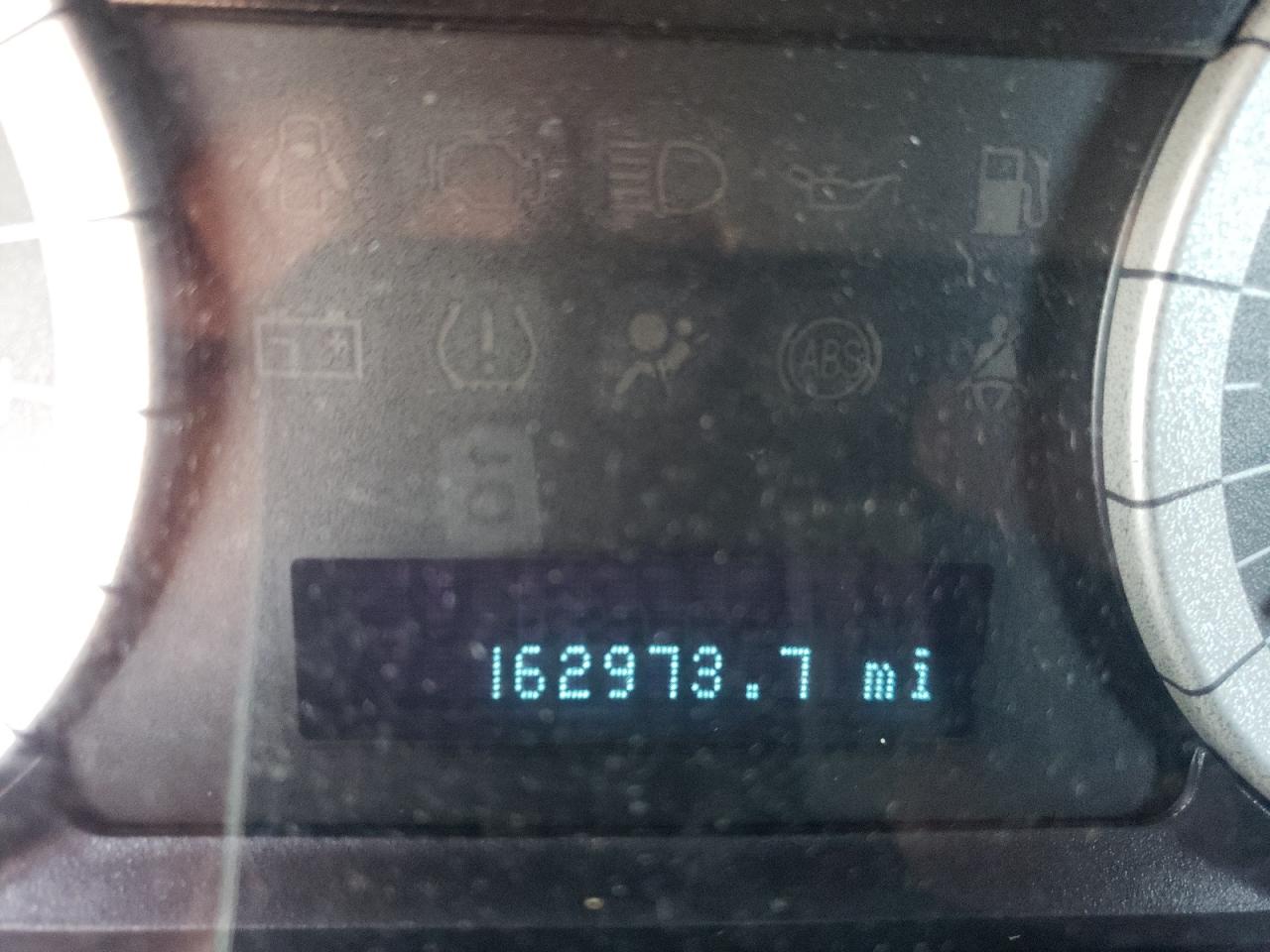 Photo 8 from auction – 2010 FORD ESCAPE LIM with VIN 1FMCU0EG8AKD09563