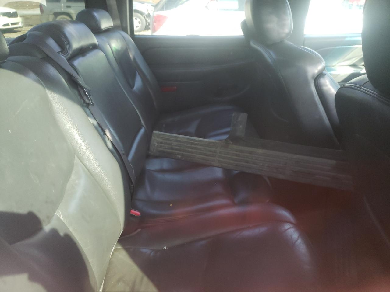 Photo 6 from auction – 2004 CHEVROLET SILVERADO with VIN 1GCHK23244F249510