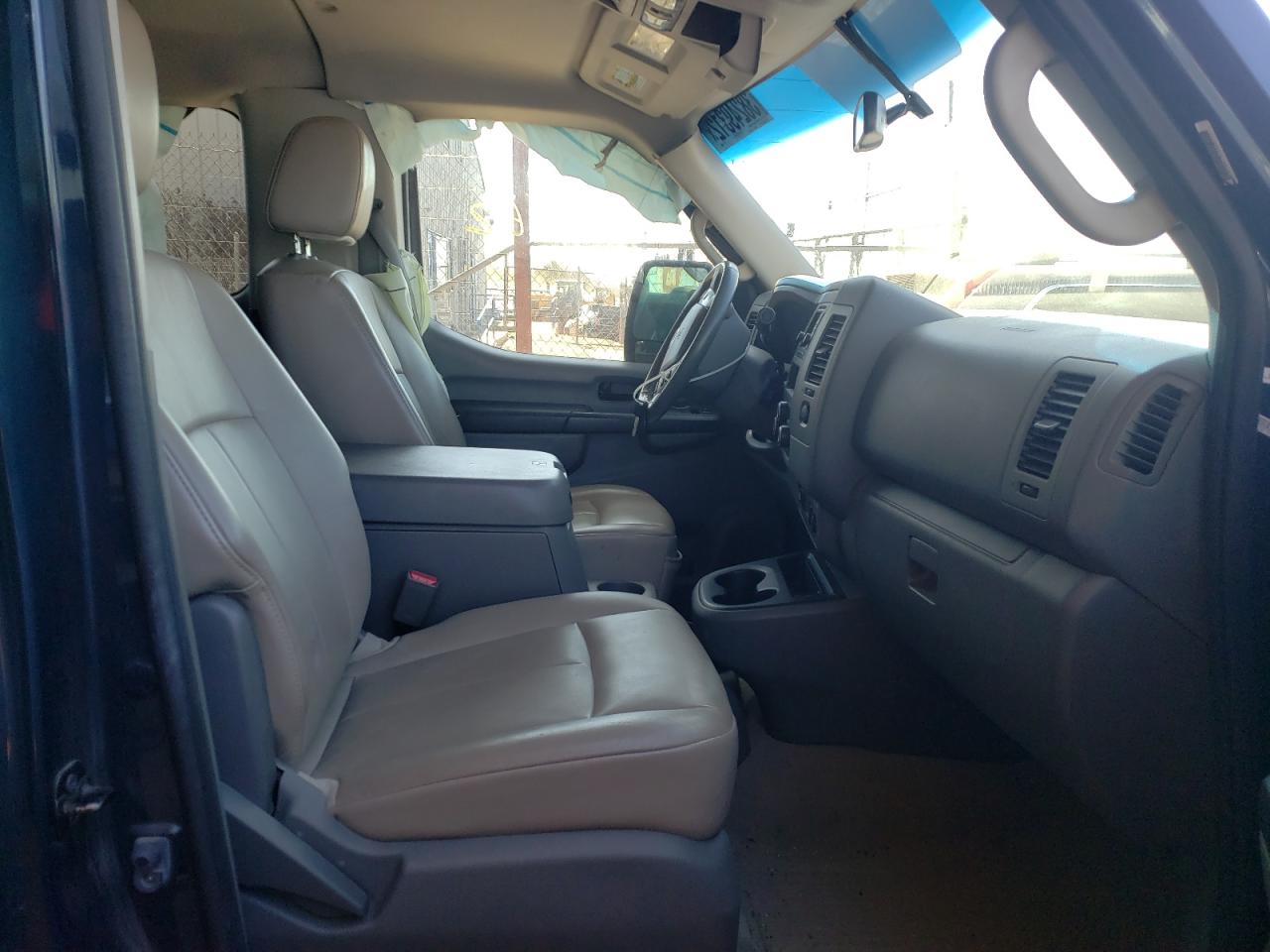 Photo 5 from auction – 2013 NISSAN NV 3500 S with VIN 5BZAF0AA0DN200539