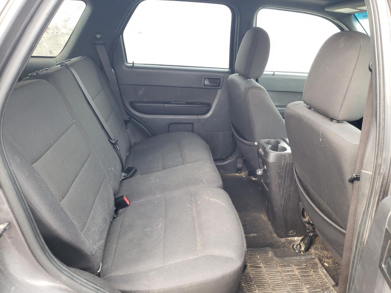 Photo 6 from auction – 2010 FORD ESCAPE XLT with VIN 1FMCU0DG3AKC44929