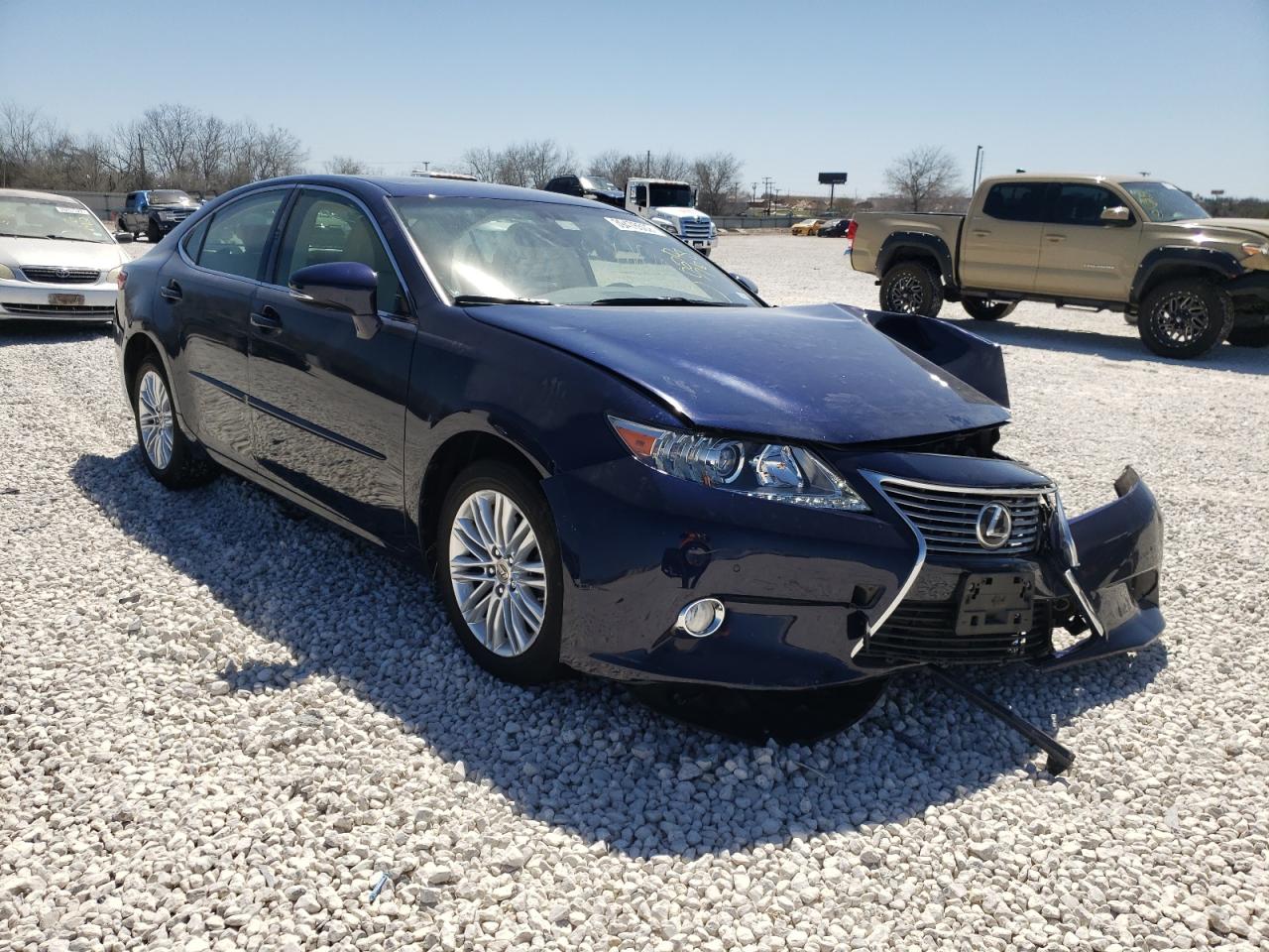 LEXUS ES 350 2013 with VIN JTHBK1GG0D2020768 - Photo from auction
