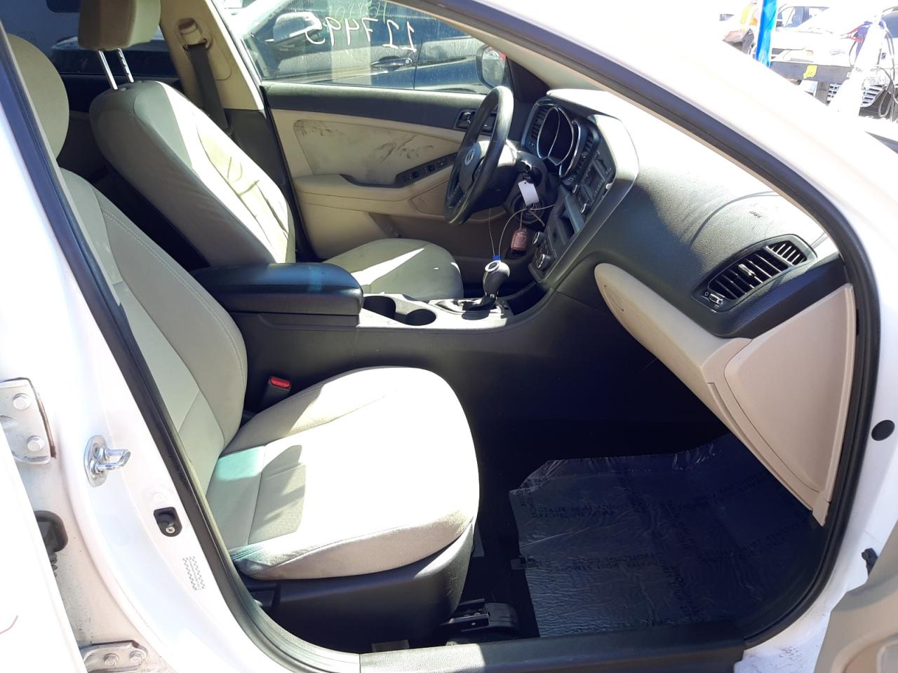 Photo 5 from auction – 2012 KIA OPTIMA LX with VIN KNAGM4A77C5287153