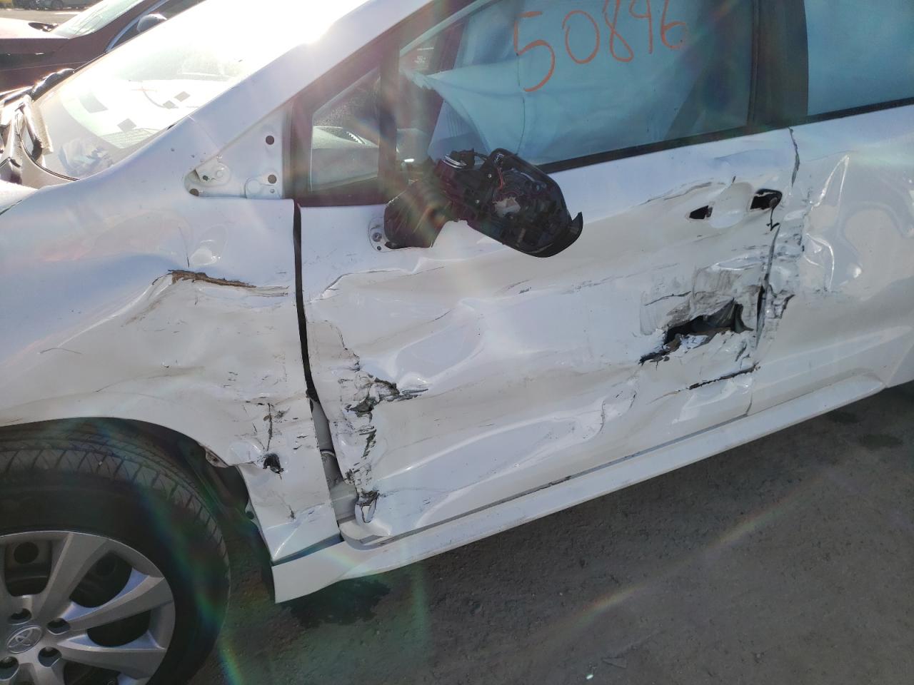 Photo 9 from auction – 2020 TOYOTA COROLLA LE with VIN 5YFEPRAE7LP097921