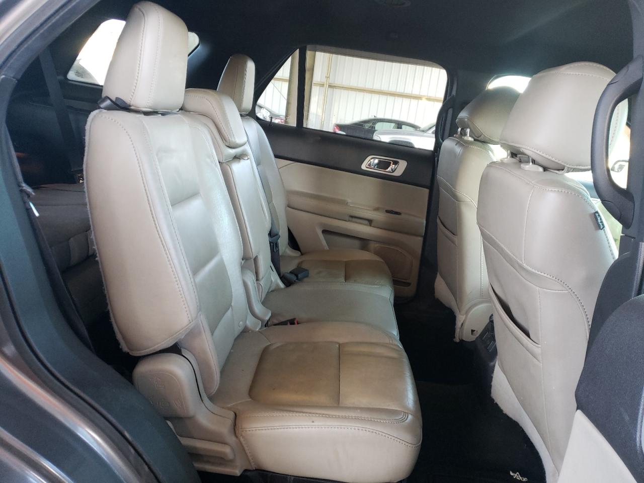 Photo 6 from auction – 2014 FORD EXPLORER L with VIN 1FM5K7F80EGA64653