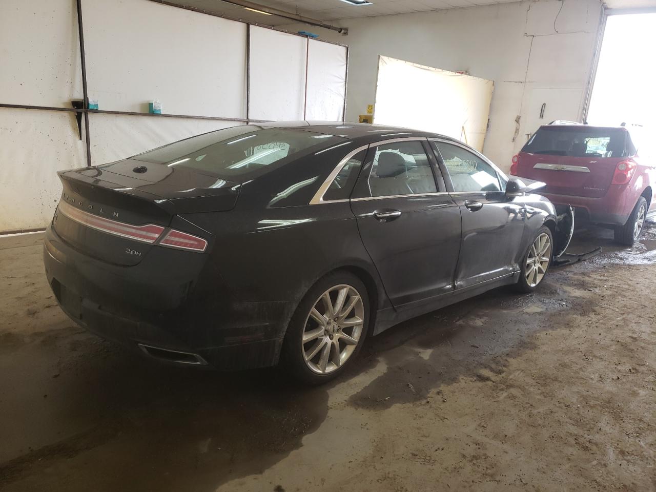 Photo 4 from auction – 2016 LINCOLN MKZ HYBRID with VIN 3LN6L2LU7GR600659
