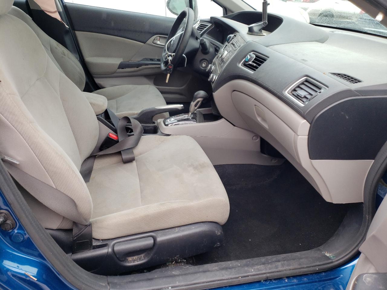 Photo 5 from auction – 2013 HONDA CIVIC LX with VIN 2HGFB2F53DH587137