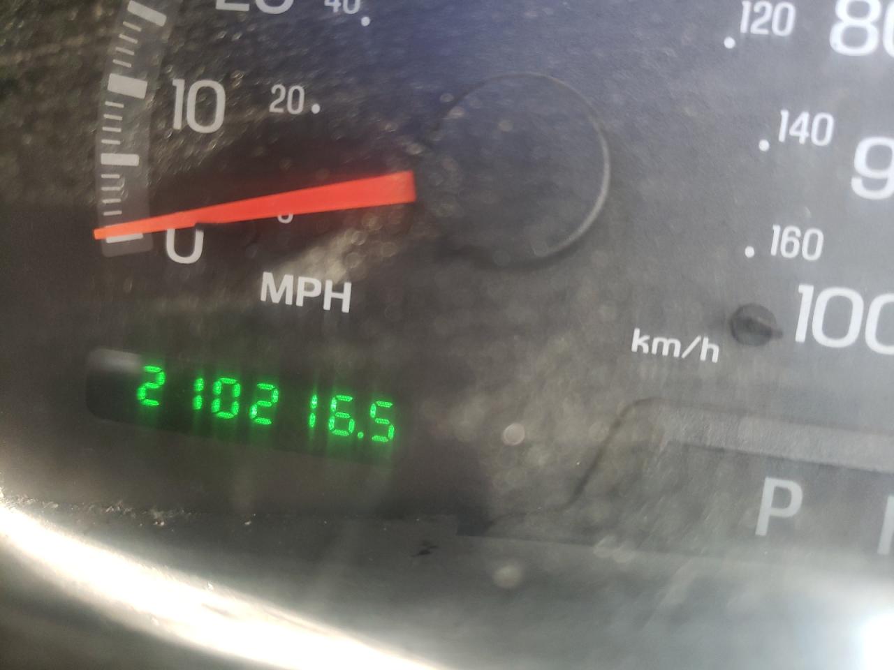 Photo 8 from auction – 2002 FORD F150 with VIN 1FTRF17W02NA38419
