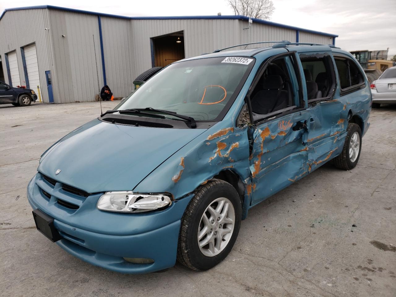 Photo 2 from auction – 1998 DODGE GRAND CARA with VIN 1B4GP44G4WB714166