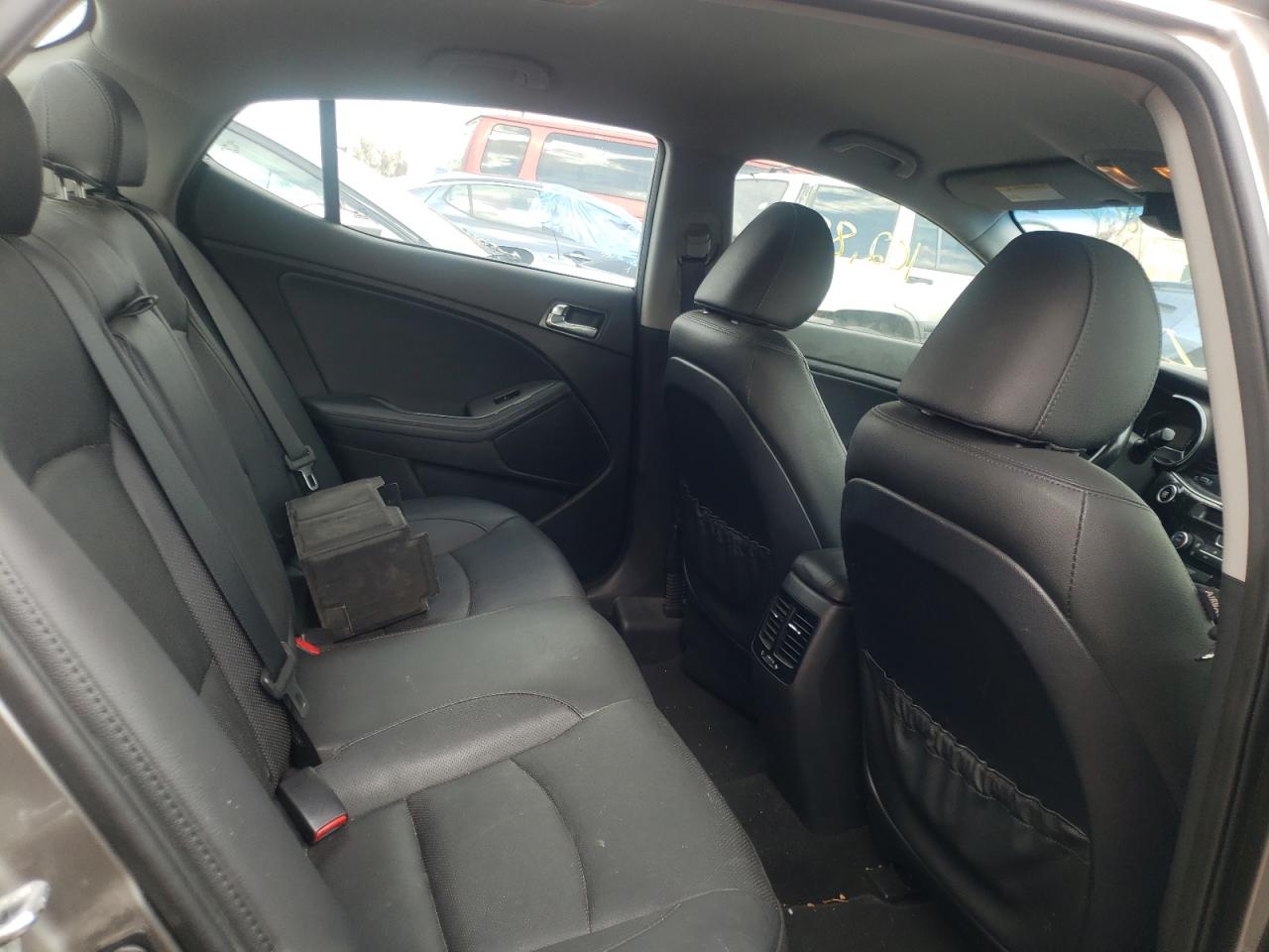 Photo 6 from auction – 2014 KIA OPTIMA SX with VIN 5XXGR4A60EG335571