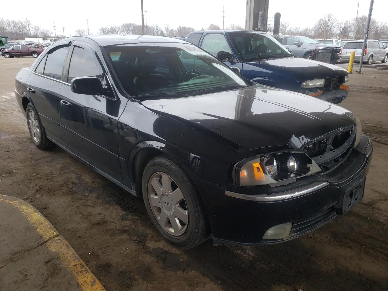 LINCOLN LS 2004 with VIN 1LNHM86S94Y607614 - Photo from auction