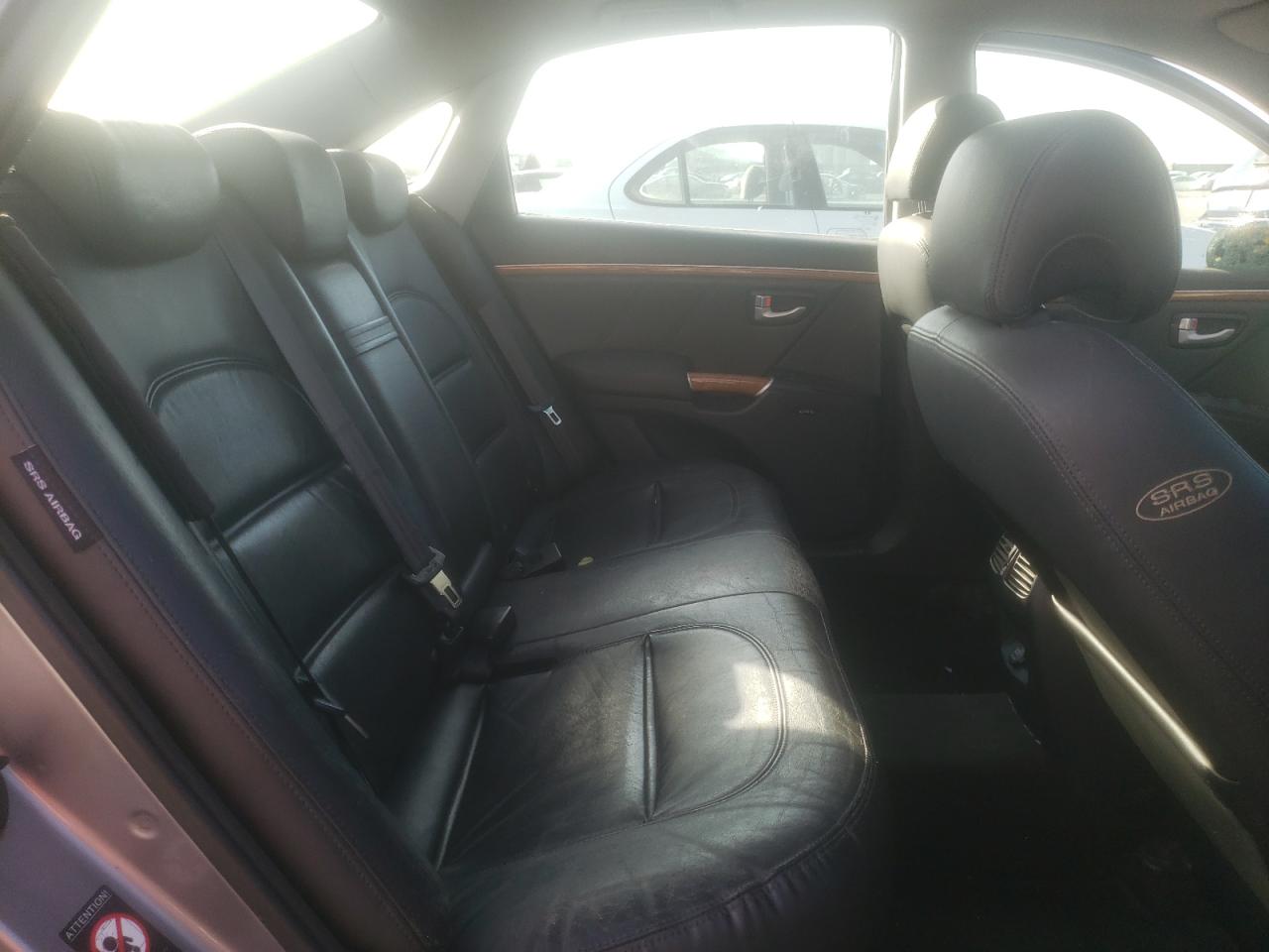 Photo 6 from auction – 2006 HYUNDAI AZERA SE with VIN KMHFC46F06A044776