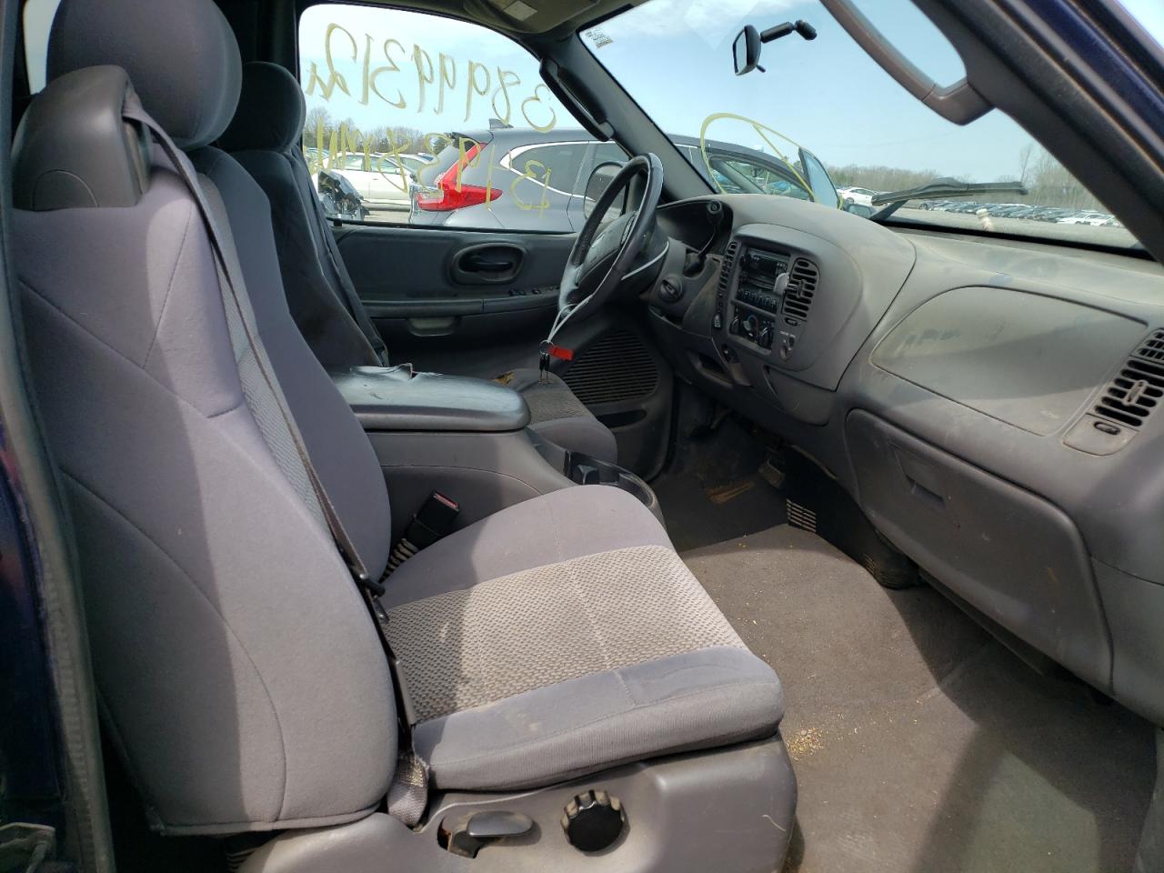 Photo 5 from auction – 2003 FORD F-150 with VIN 2FTRX18L23CB11489