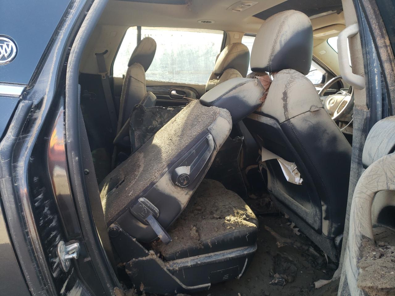 Photo 6 from auction – 2015 BUICK ENCLAVE with VIN 5GAKRBKD9FJ385721