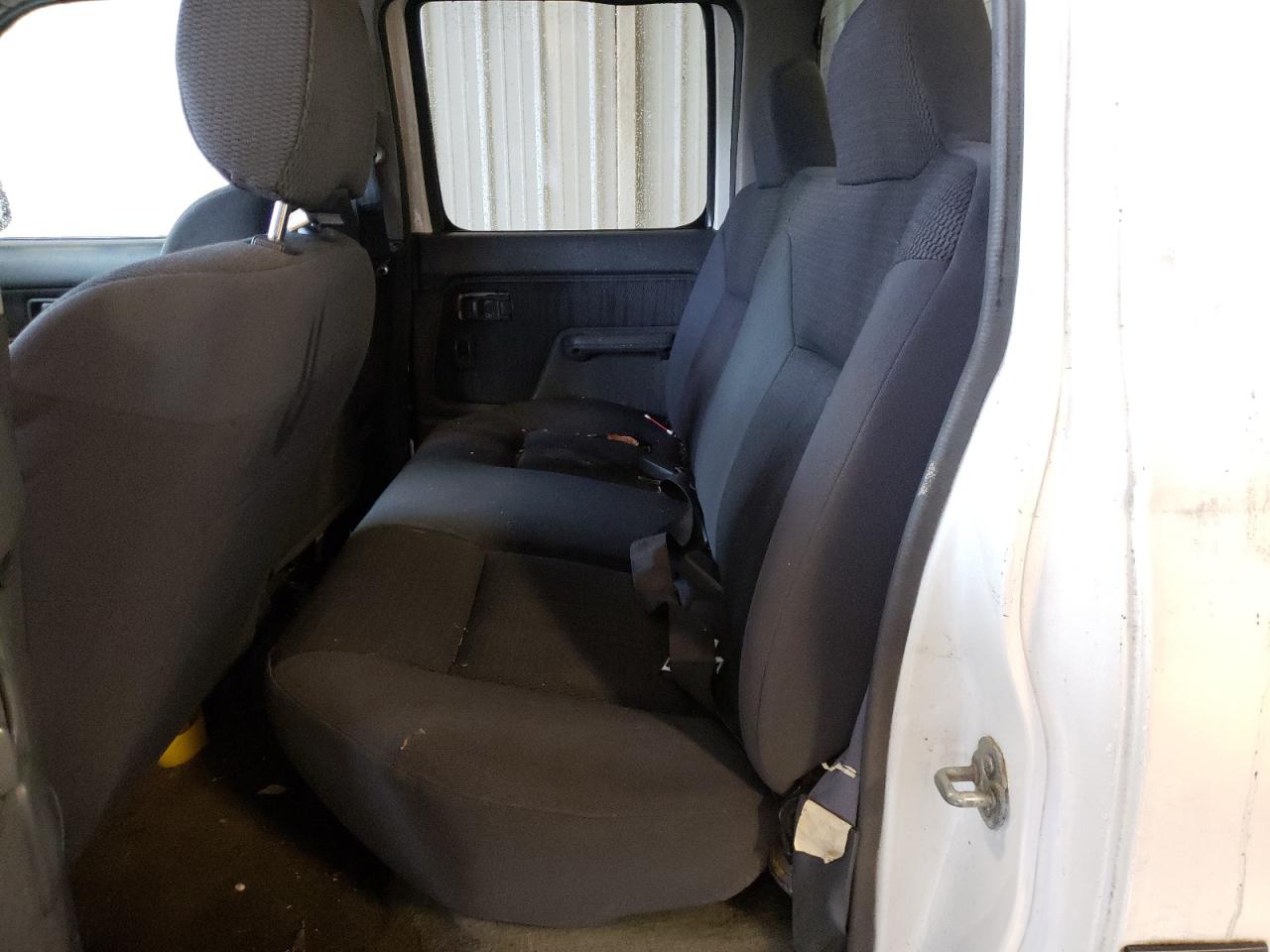 Photo 6 from auction – 2002 NISSAN FRONTIER C with VIN 1N6ED29X42C309278