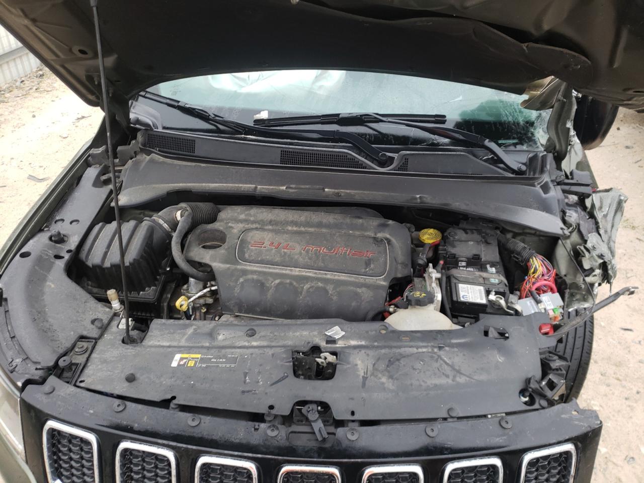 Photo 7 from auction – 2017 JEEP COMPASS SP with VIN 3C4NJDABXHT642735
