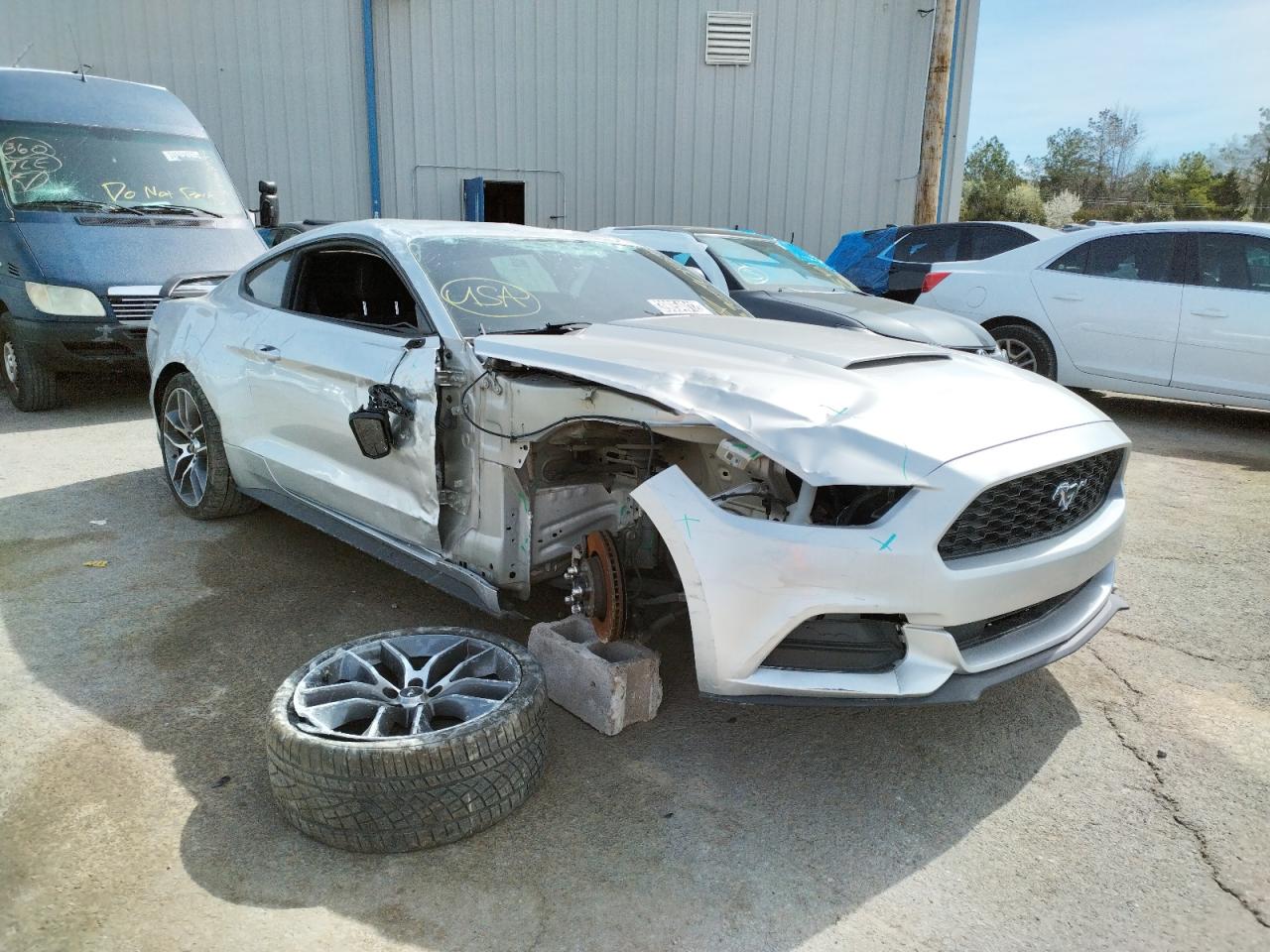 FORD MUSTANG 2016 with VIN 1FA6P8AM2G5245083 - Photo from auction
