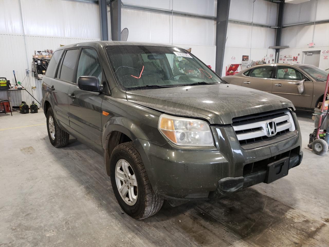 HONDA PILOT LX 2006 with VIN 5FNYF18156B024017 - Photo from auction