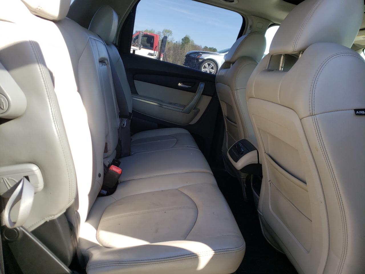 Photo 6 from auction – 2007 GMC ACADIA SLT with VIN 1GKER33707J172799
