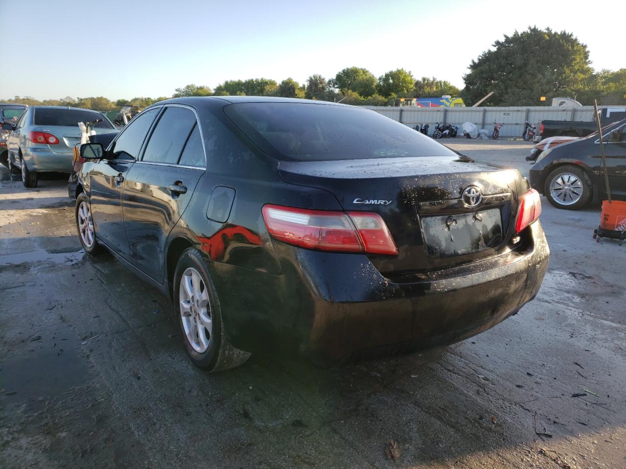 Photo 3 from auction – 2007 TOYOTA CAMRY CE with VIN 4T1BE46K67U112715