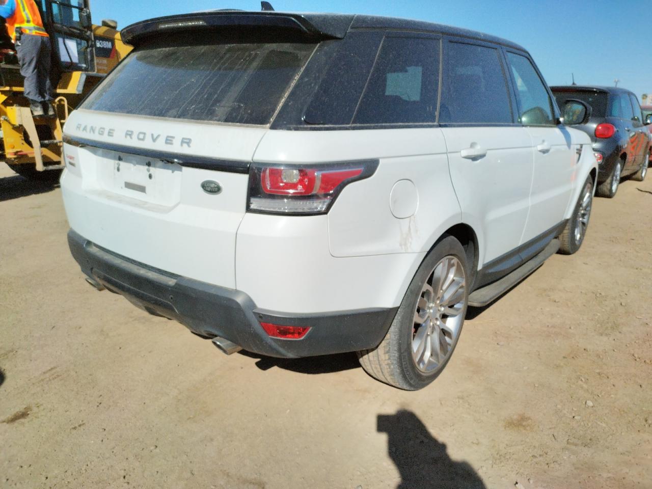 Photo 4 from auction – 2016 LAND ROVER RANGE ROVE with VIN SALWR2EF2GA559491