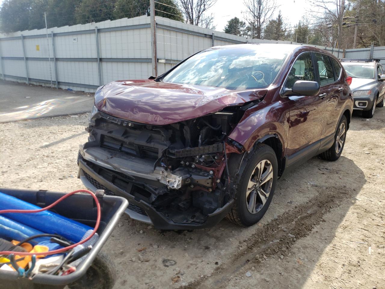 Photo 2 from auction – 2017 HONDA CR-V LX with VIN 7FARW5H38HE013405
