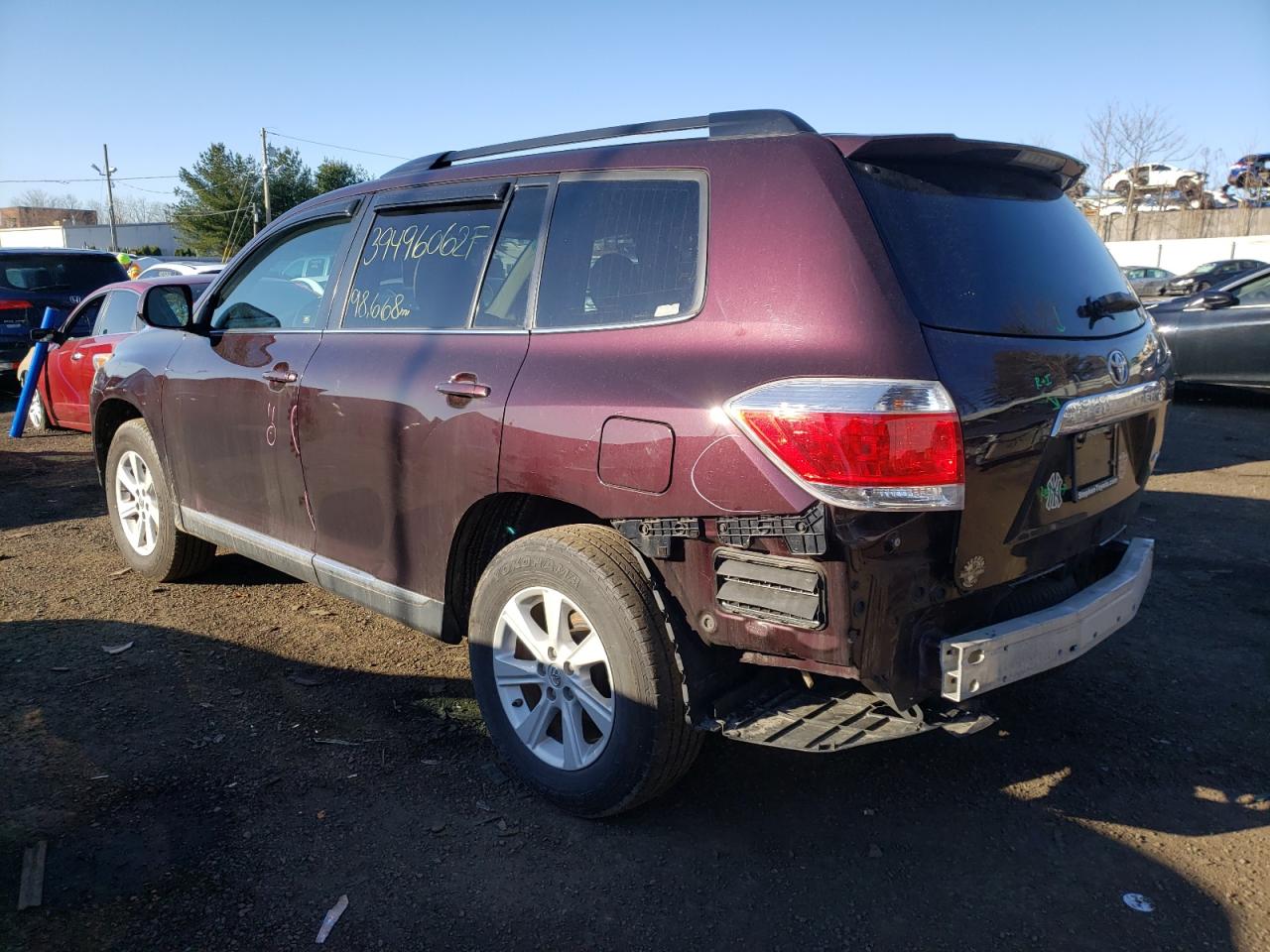 Photo 3 from auction – 2013 TOYOTA HIGHLANDER with VIN 5TDBK3EH1DS213822