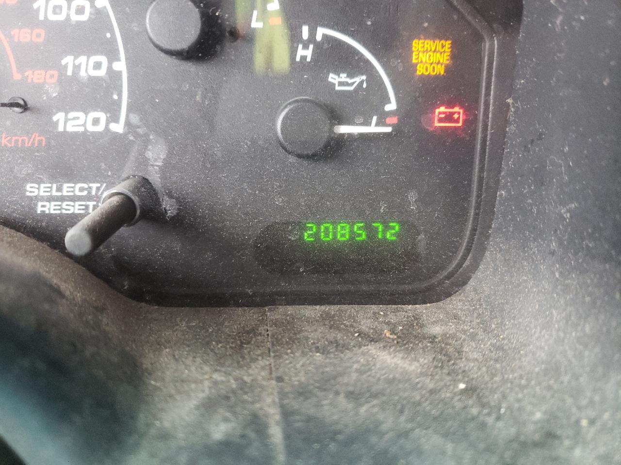 Photo 8 from auction – 2002 FORD EXPLORER X with VIN 1FMZU62E62UB11618
