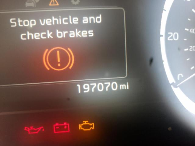 Photo 8 from auction – 2017 KIA NIRO FE with VIN KNDCB3LC8H5035429