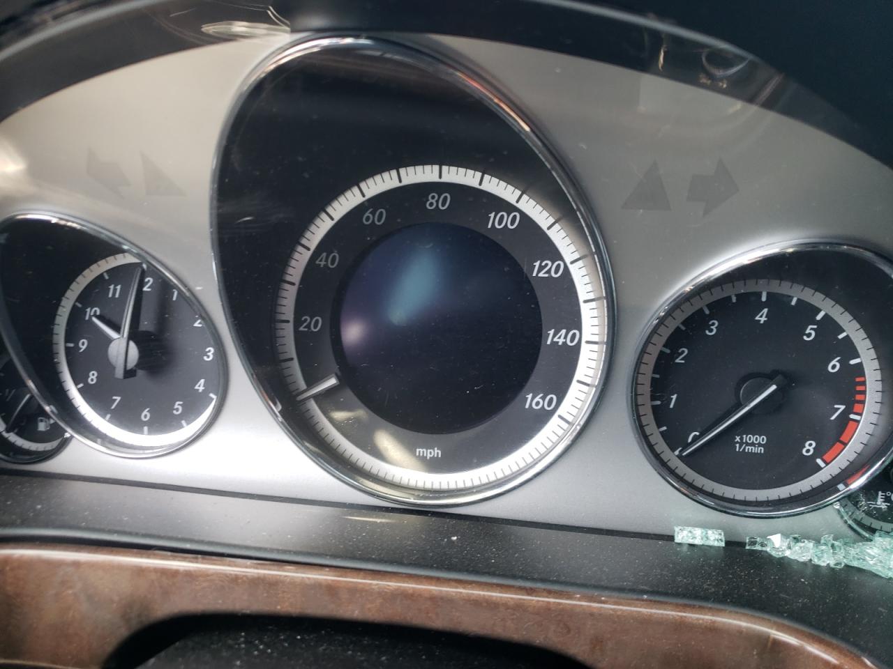 Photo 8 from auction – 2013 MERCEDES-BENZ E 350 with VIN WDDHF5KB0DA684700