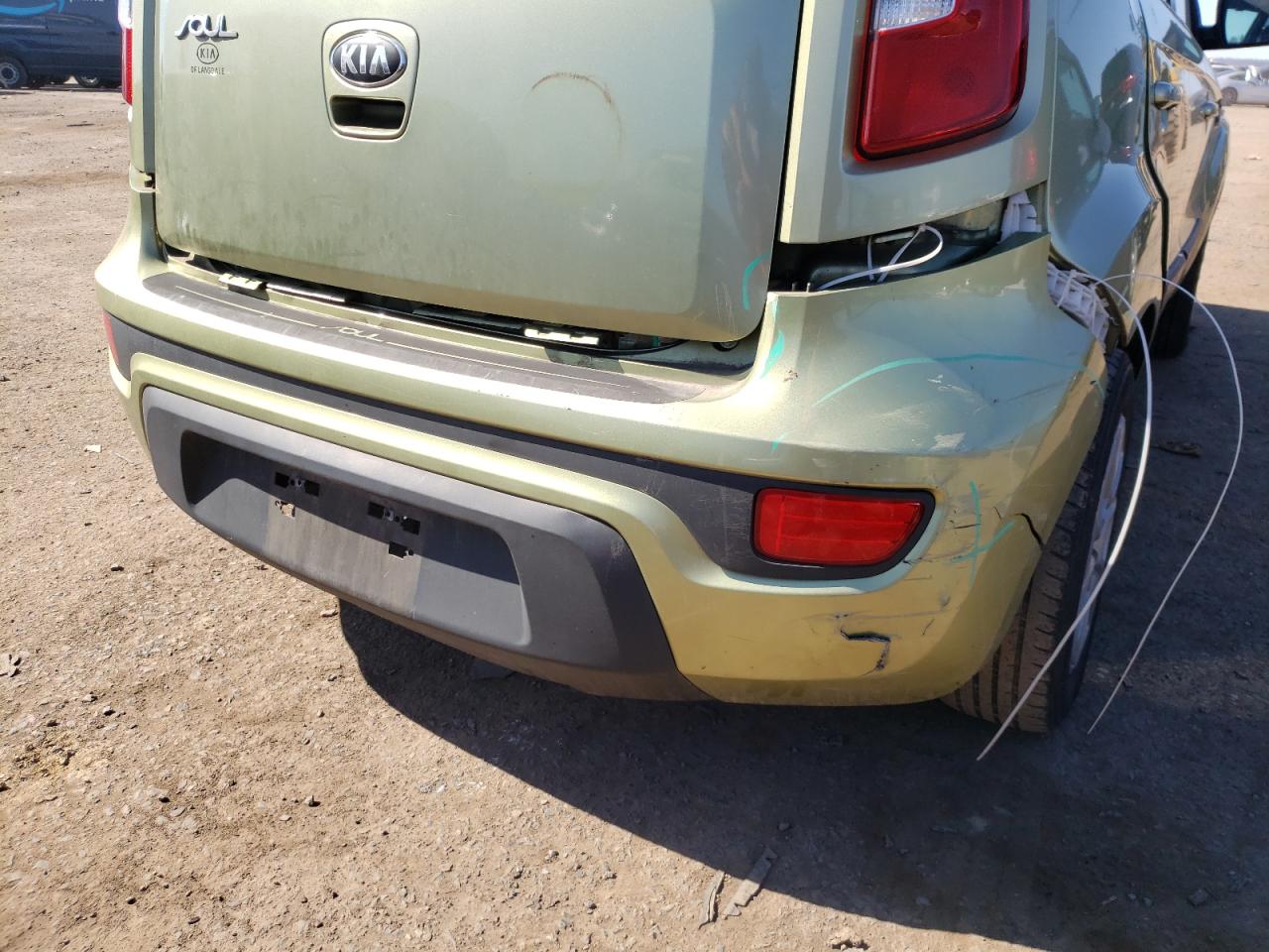 Photo 9 from auction – 2013 KIA SOUL with VIN KNDJT2A55D7513081