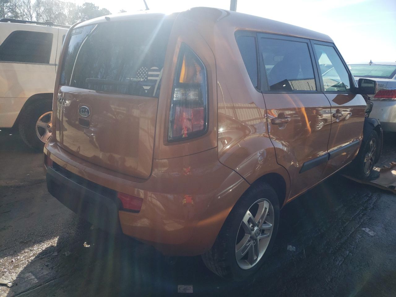 Photo 4 from auction – 2011 KIA SOUL + with VIN KNDJT2A24B7231548