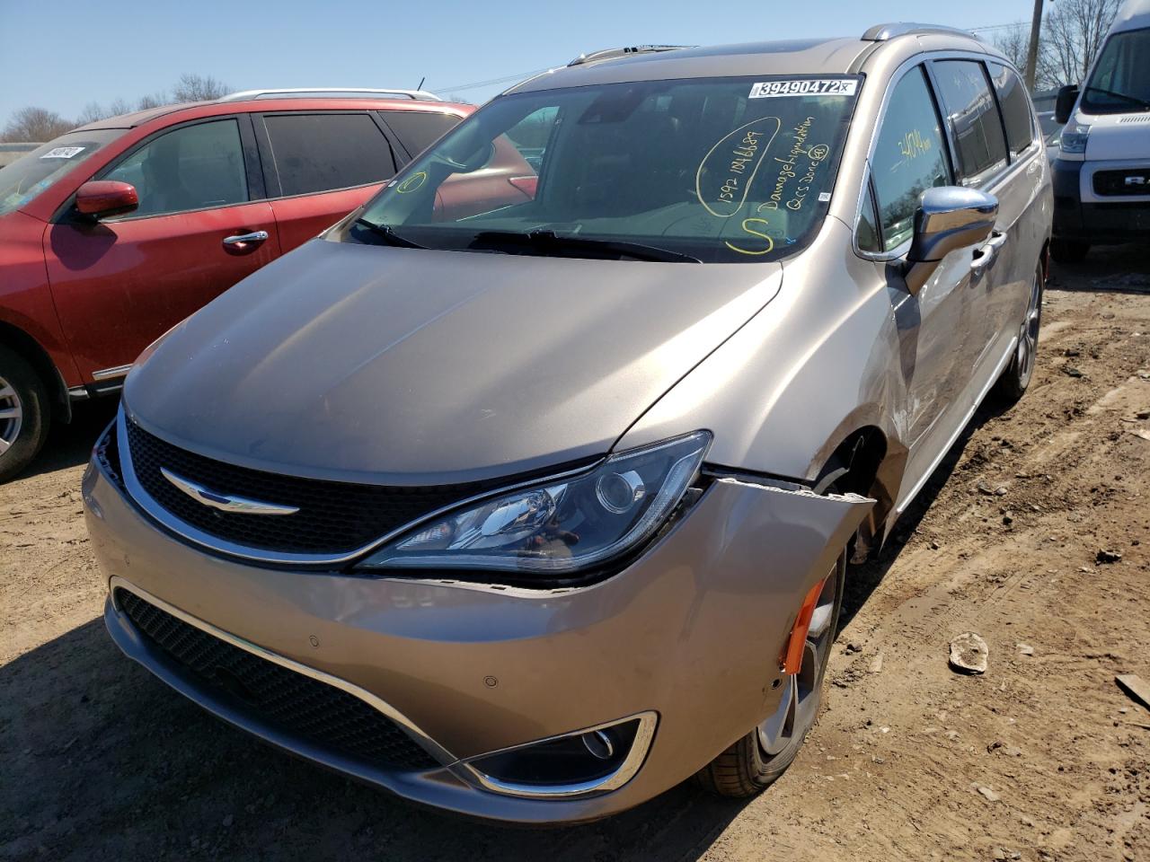 Фото 2 с аукциона – 2018 CHRYSLER PACIFICA L с VIN 2C4RC1GG4JR247651