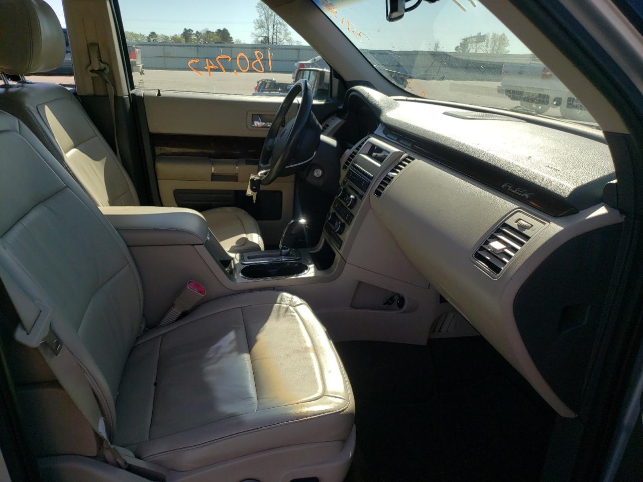 Photo 5 from auction – 2011 FORD FLEX SEL with VIN 2FMGK5CC8BBD30994