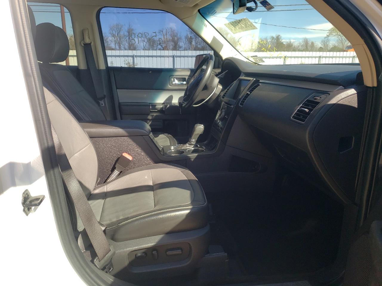 Photo 5 from auction – 2013 FORD FLEX LIMIT with VIN 2FMGK5D84DBD29578