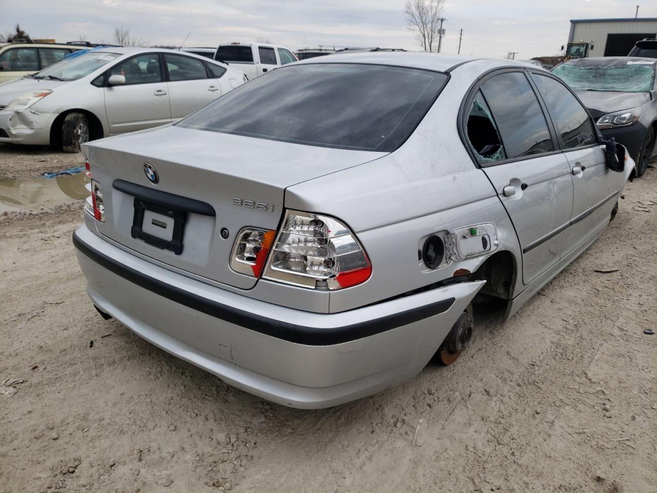 Photo 4 from auction – 2005 BMW 325 I with VIN WBAET37495NJ89116
