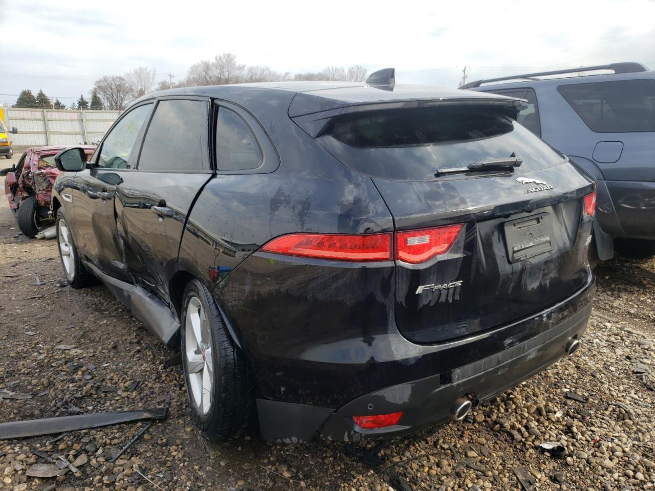 Photo 3 from auction – 2017 JAGUAR F-PACE PRE with VIN SADCJ2BV4HA050442