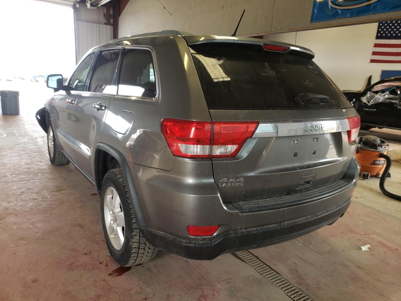 Photo 3 from auction – 2011 JEEP GRAND CHER with VIN 1J4RR4GG1BC578062