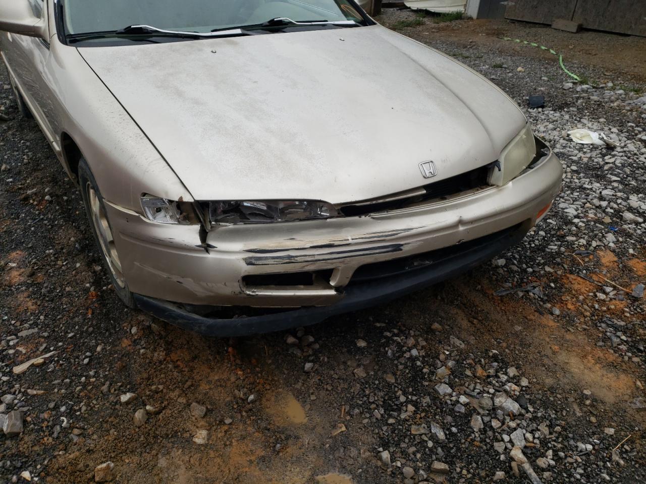 Photo 9 from auction – 1994 HONDA ACCORD EX with VIN JHMCD5652RC115503