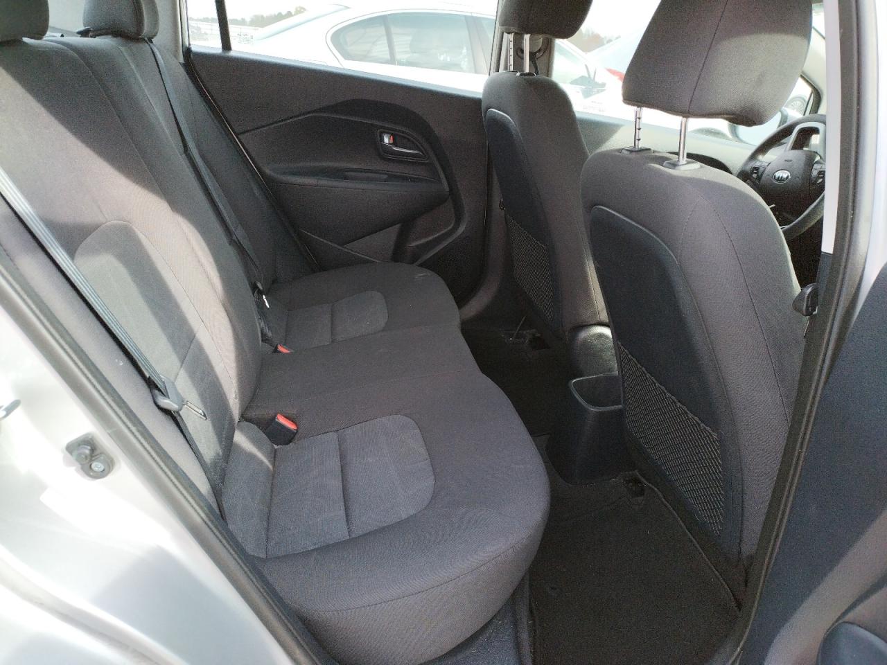 Photo 6 from auction – 2017 KIA RIO LX with VIN KNADM4A34H6072234