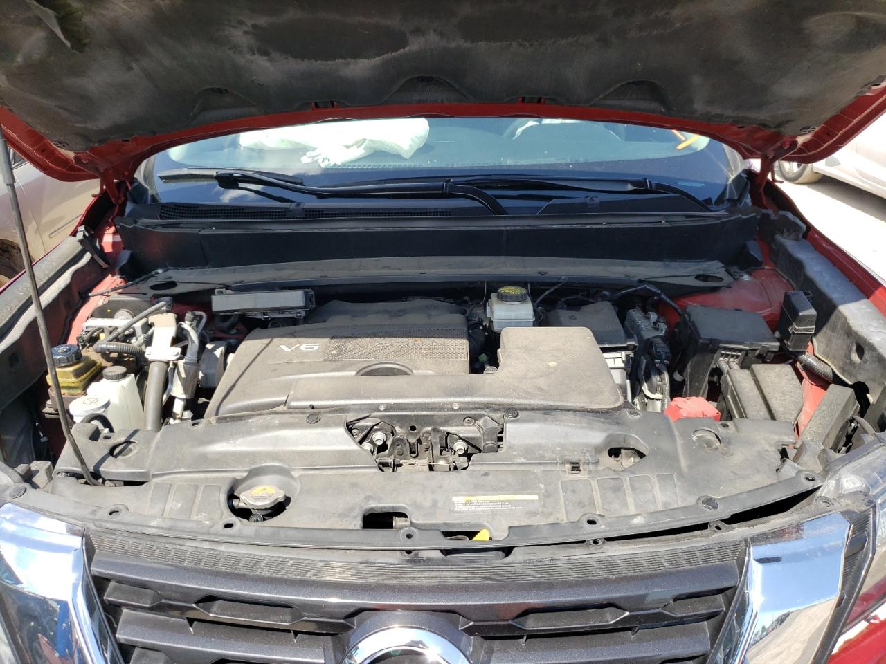 Photo 7 from auction – 2018 NISSAN PATHFINDER with VIN 5N1DR2MN1JC612454