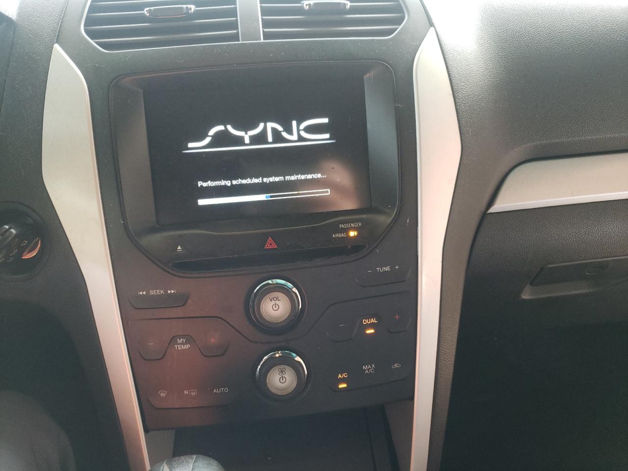Photo 9 from auction – 2015 FORD EXPLORER X with VIN 1FM5K7D89FGB87680