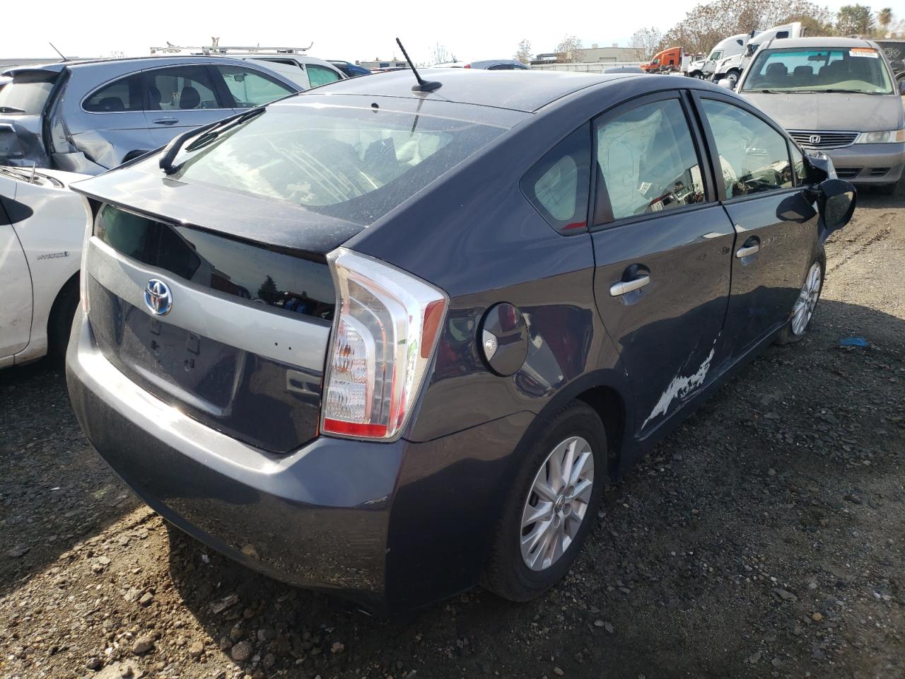Photo 4 from auction – 2013 TOYOTA PRIUS PLUG with VIN JTDKN3DP9D3045736