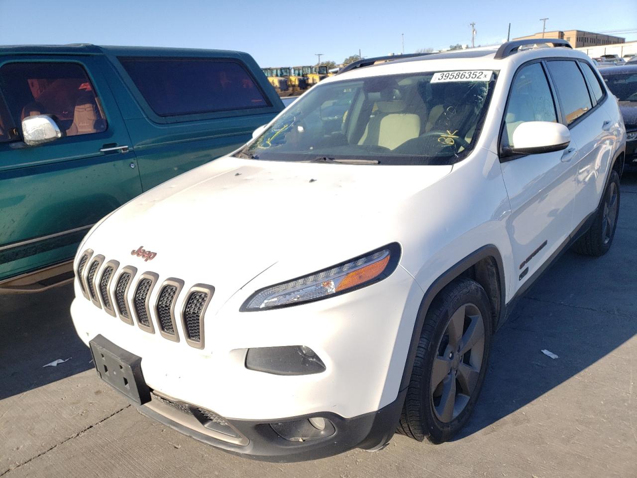 Photo 2 from auction – 2016 JEEP CHEROKEE L with VIN 1C4PJLCB9GW283970