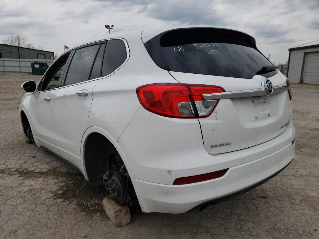 Photo 3 from auction – 2018 BUICK ENVISION E with VIN LRBFX2SAXJD025939